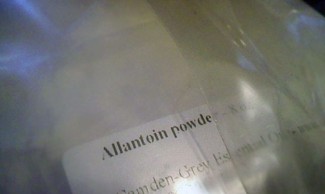 allantoin03